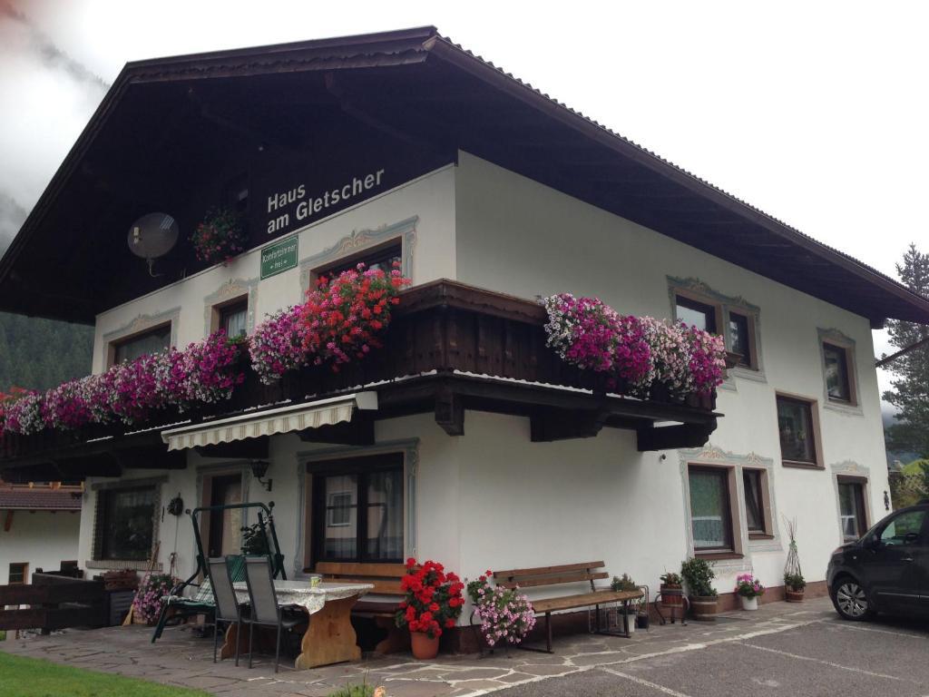 Haus Am Gletscher Нойштифт-им-Штубайталь Экстерьер фото